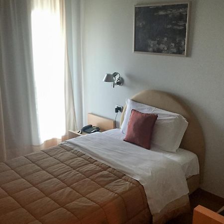 Grand Hotel Garden Barile Номер фото